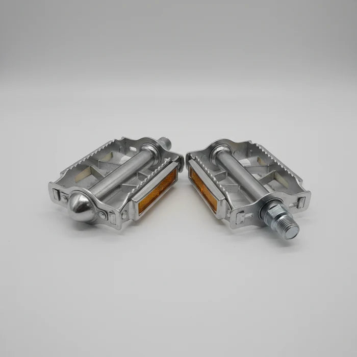 PEDALS 9/16" Retro Steel With Reflector - Silver